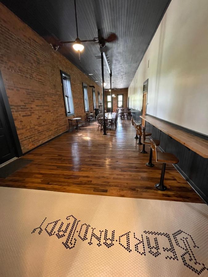 Beard And Lady Inn Chester Ngoại thất bức ảnh