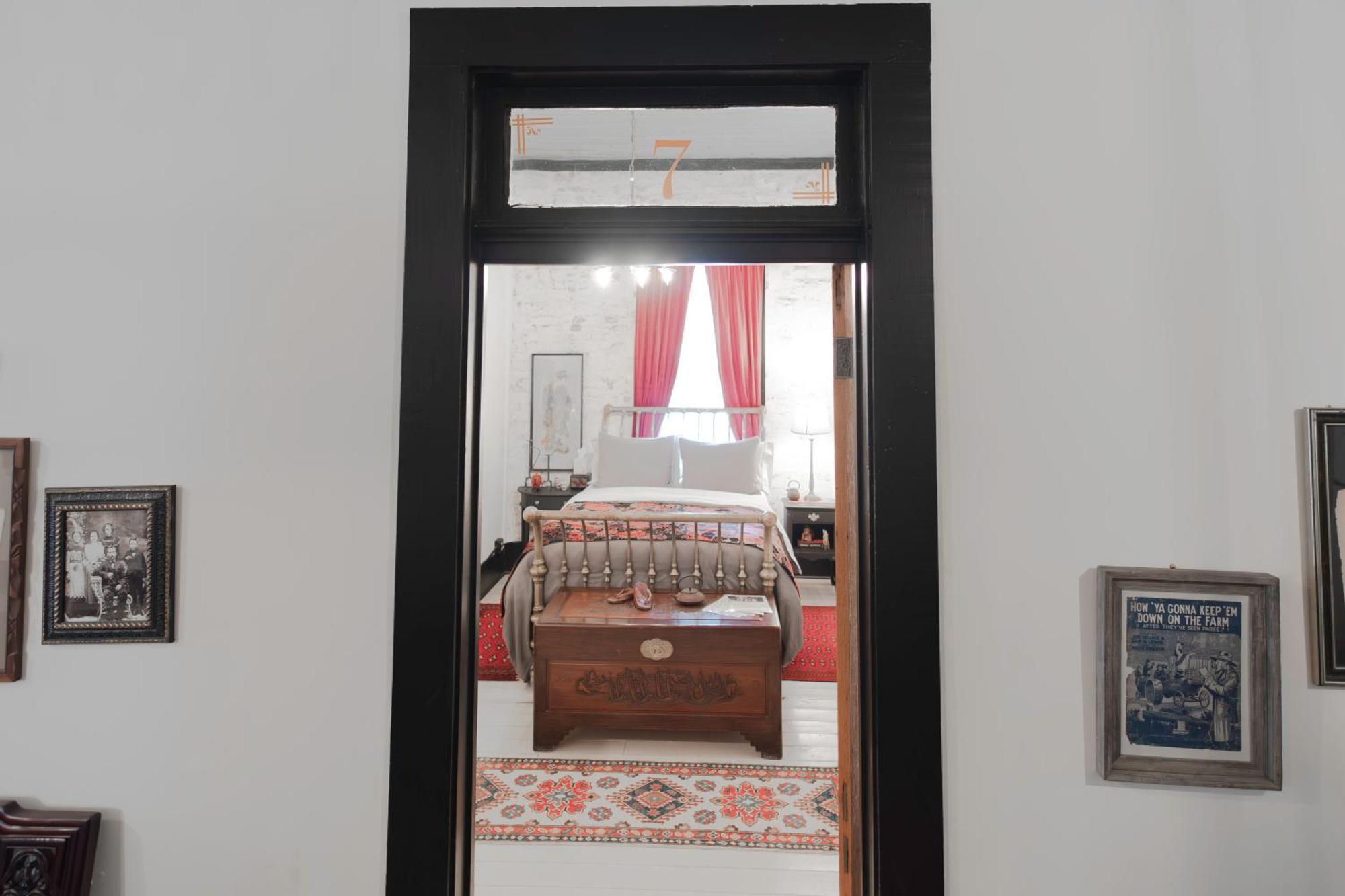 Beard And Lady Inn Chester Ngoại thất bức ảnh