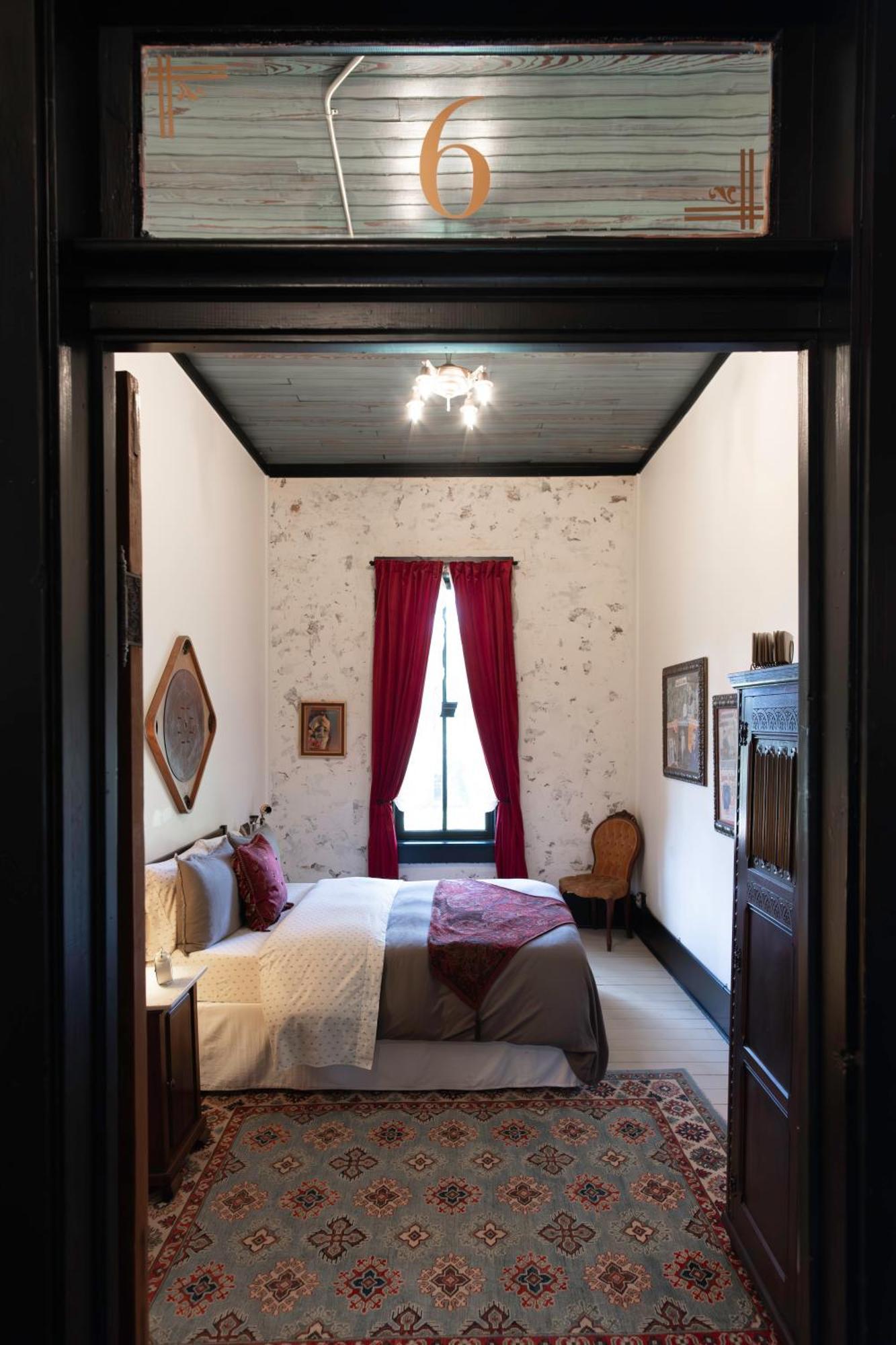 Beard And Lady Inn Chester Ngoại thất bức ảnh